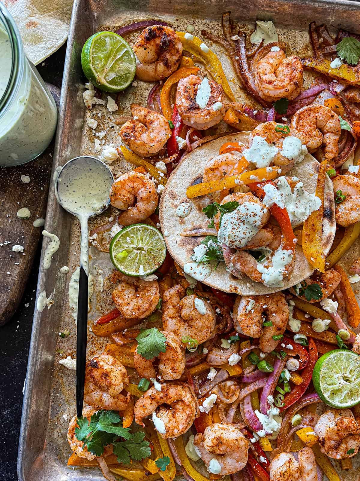 sheet pan shrimp fajitas