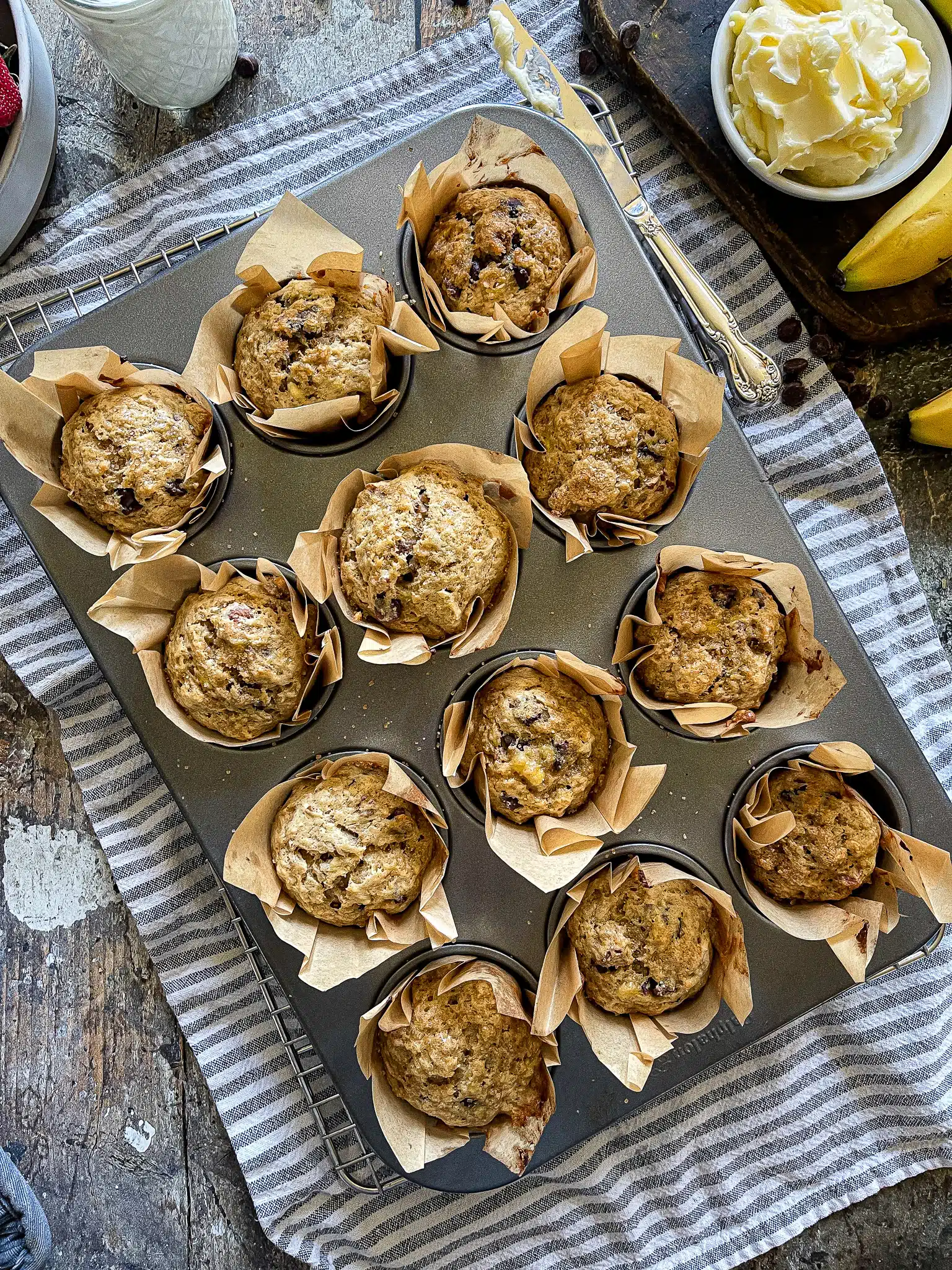 banana chocolate chip muffins