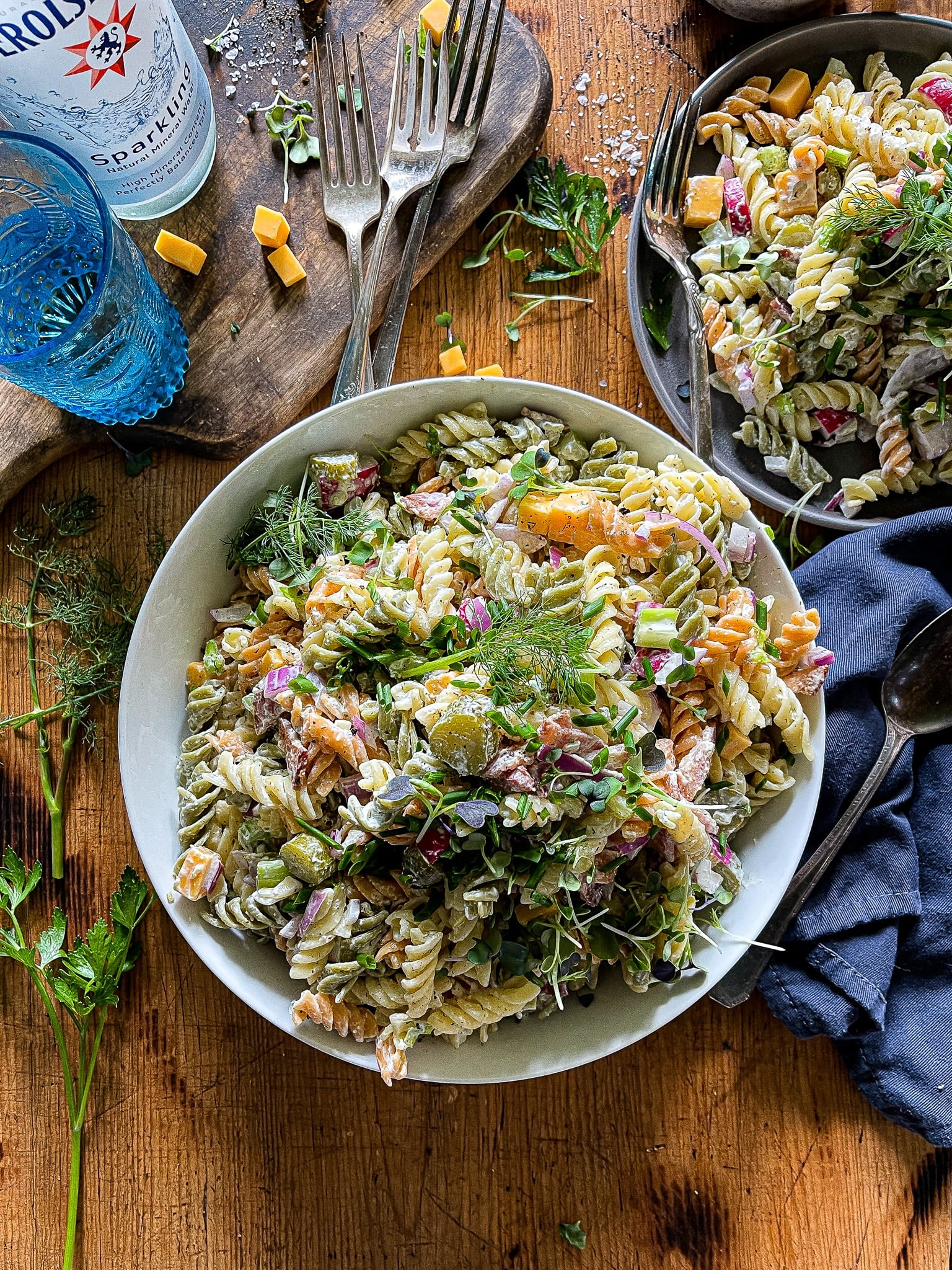 dill pickle pasta salad