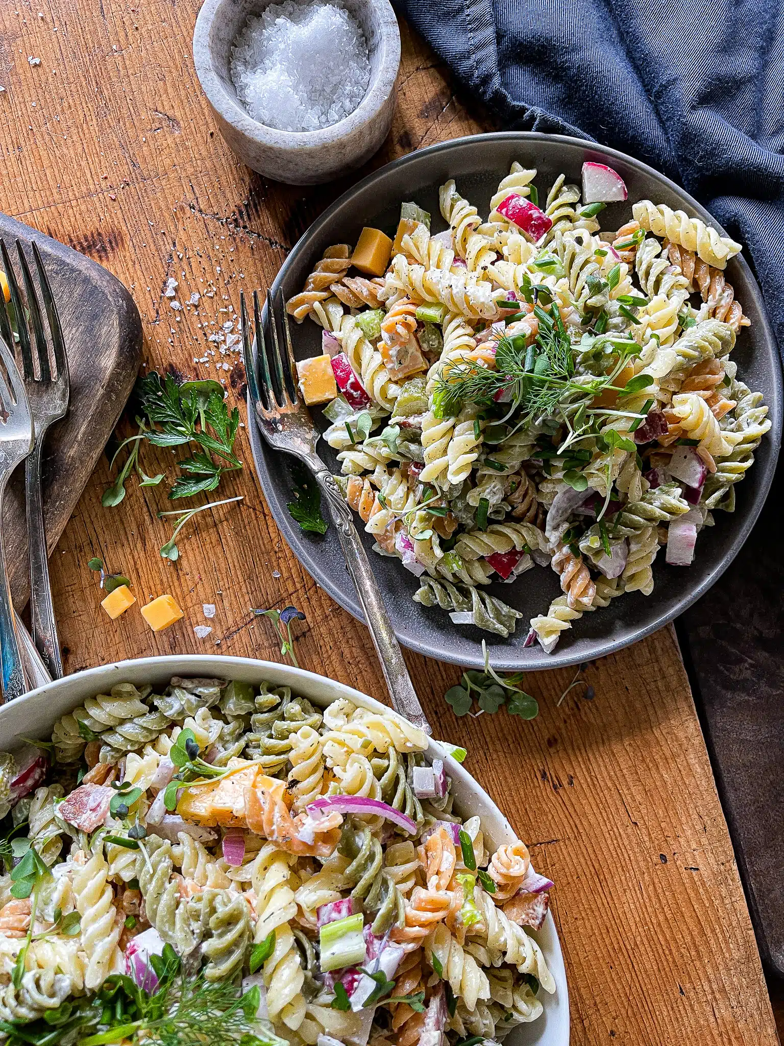 dill pickle pasta salad